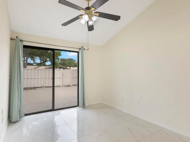 Old Palm Golf Club Residence photo 12