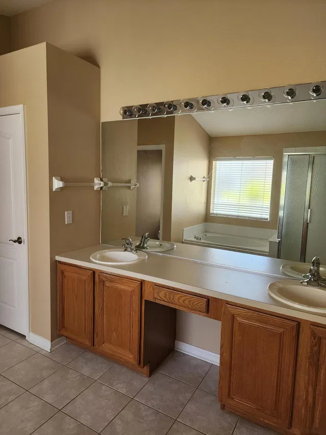  Residence photo 17