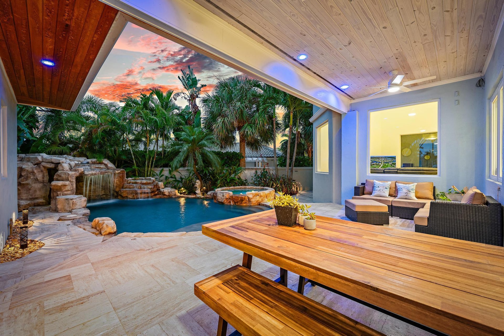 Palm Beach Isles Residence photo 12