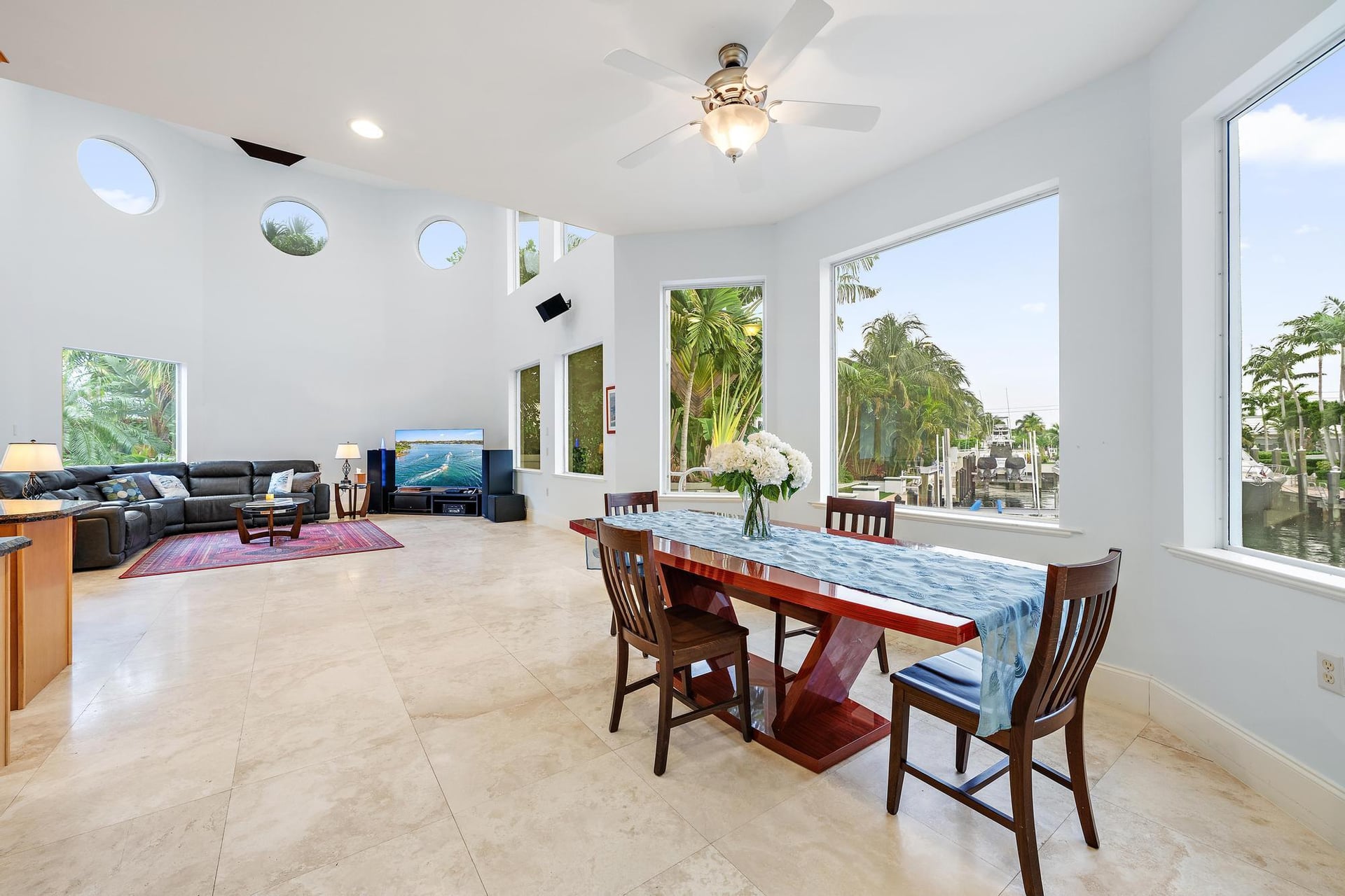 Palm Beach Isles Residence photo 20