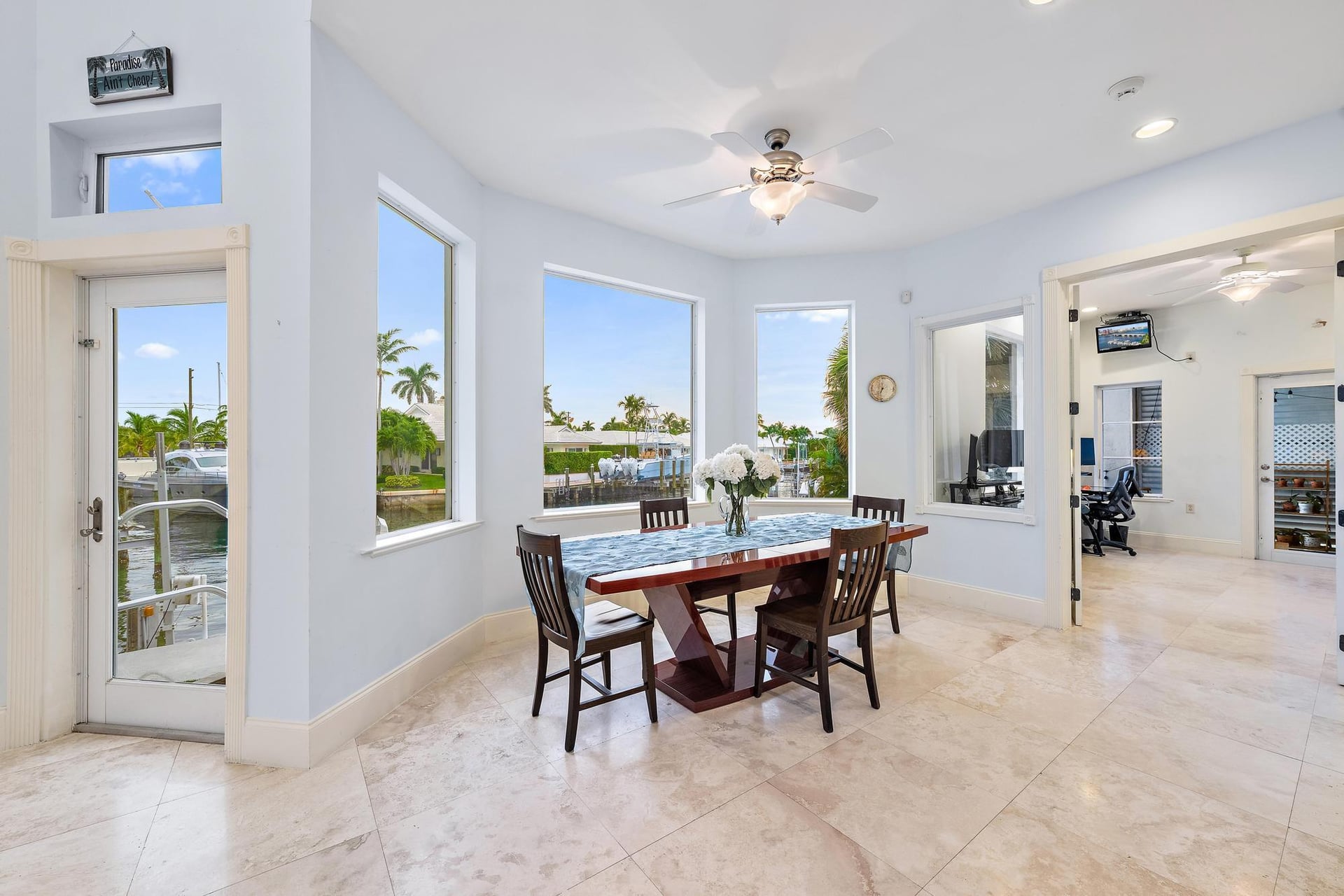 Palm Beach Isles Residence photo 21
