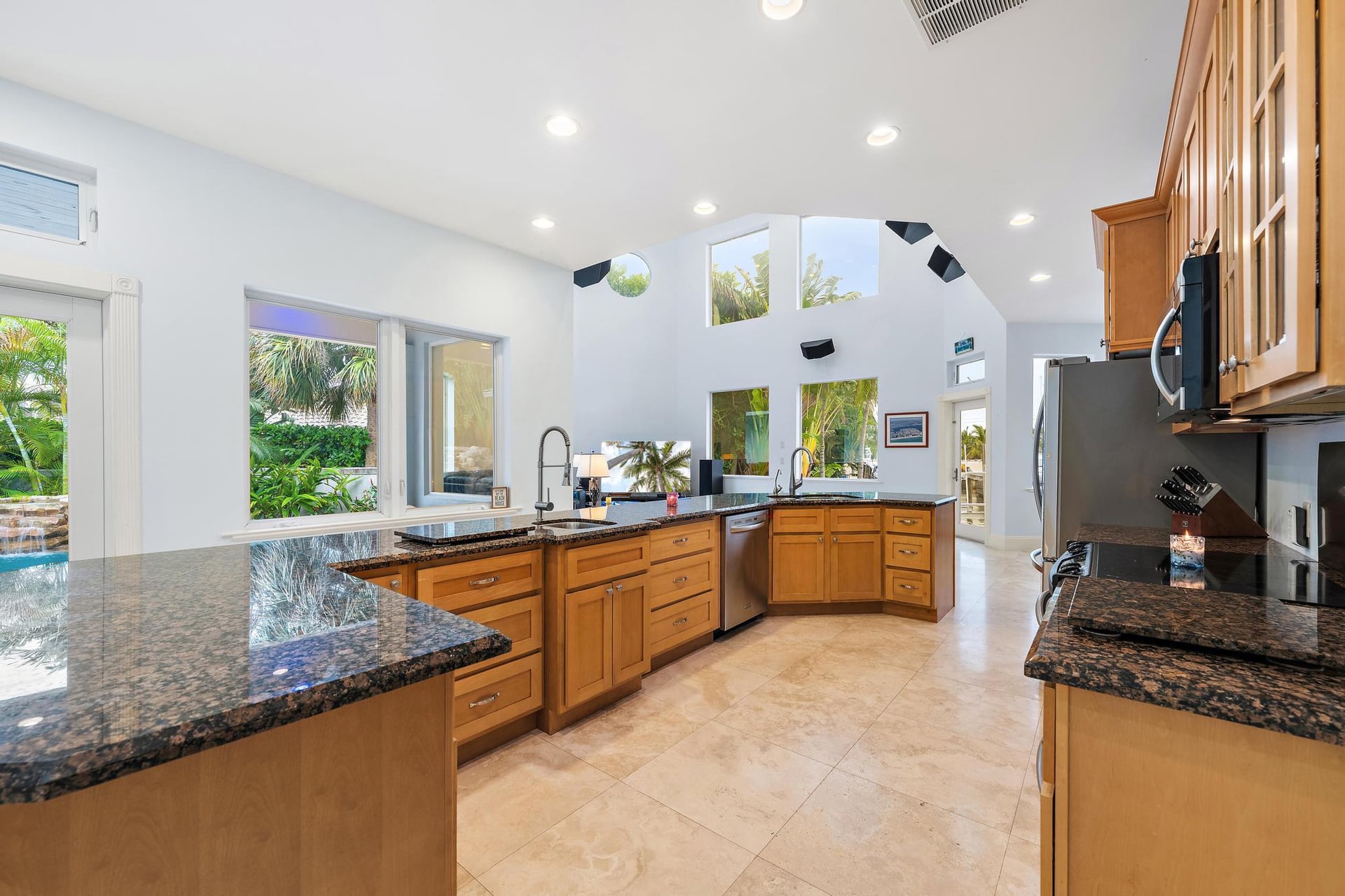 Palm Beach Isles Residence photo 30