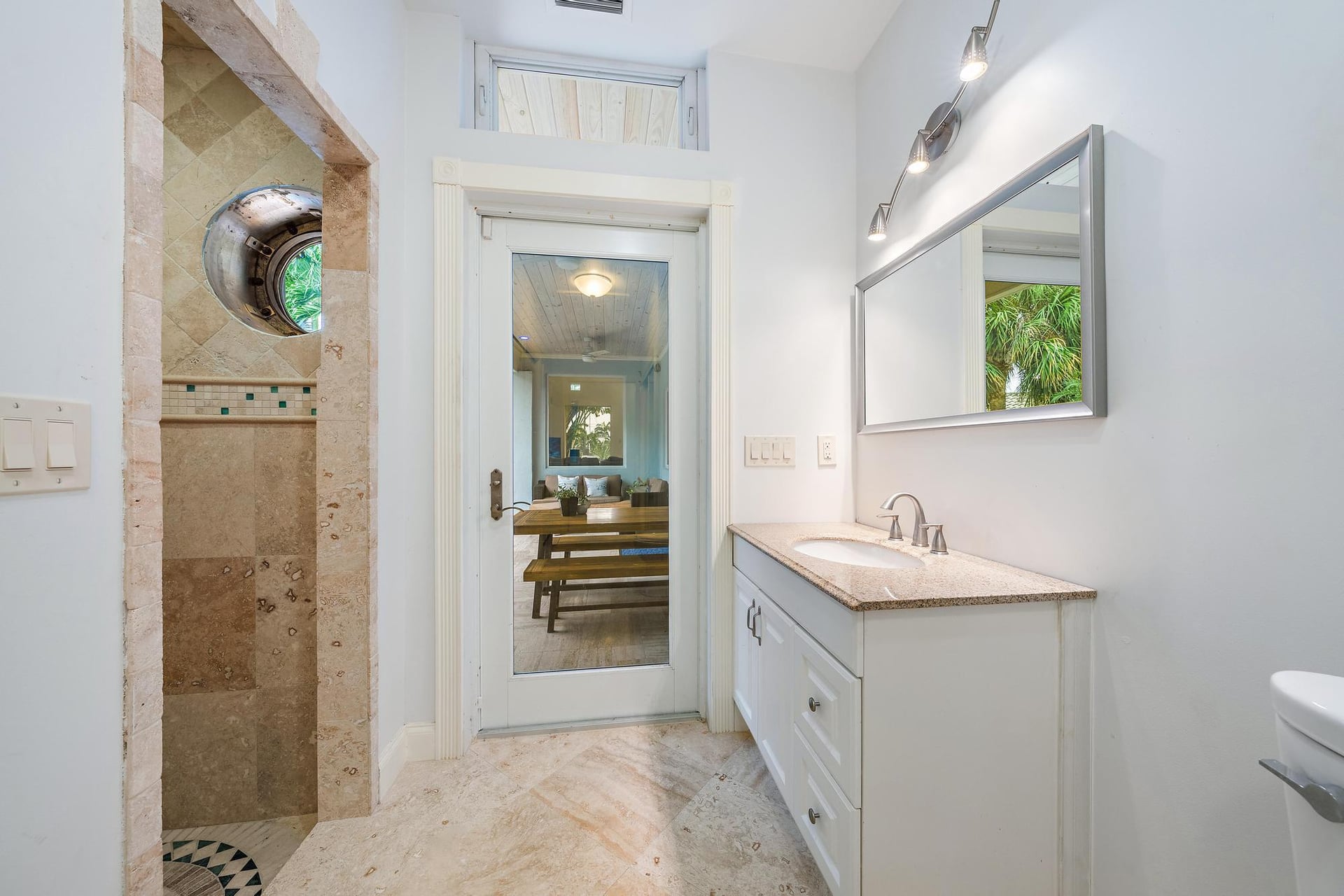 Palm Beach Isles Residence photo 39