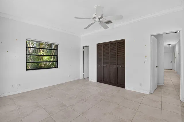 Residence photo 18