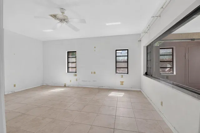 Residence photo 23