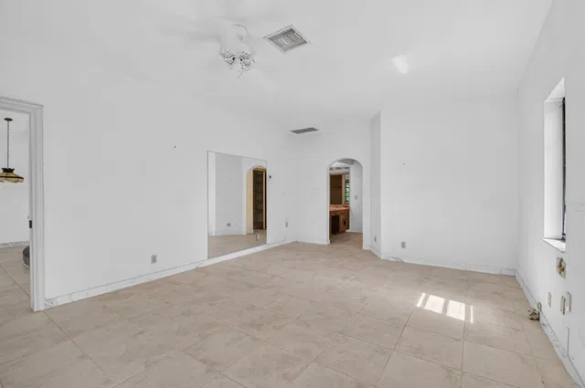 Residence photo 24