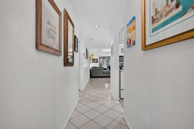 Residence photo 6
