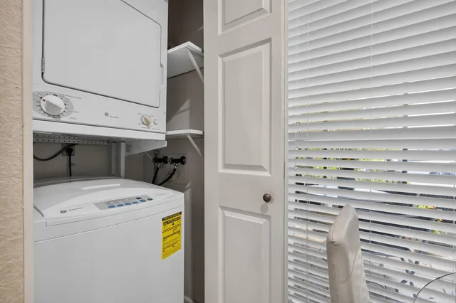 Residence photo 10