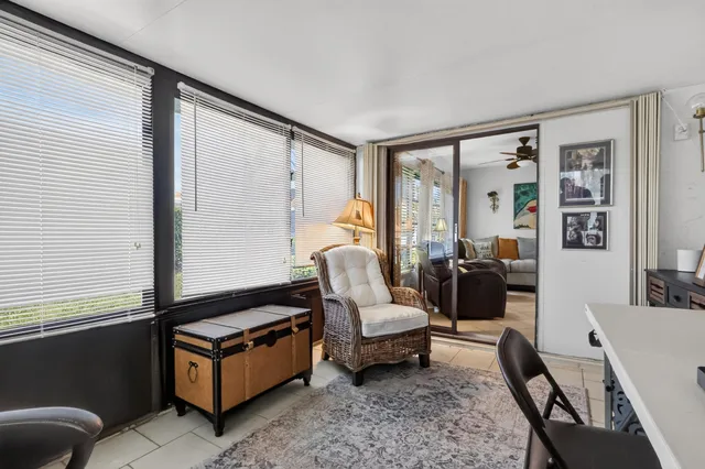 Residence photo 23