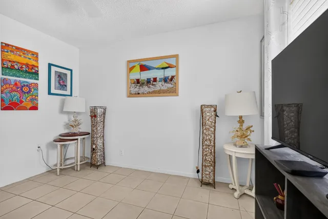 Residence photo 30