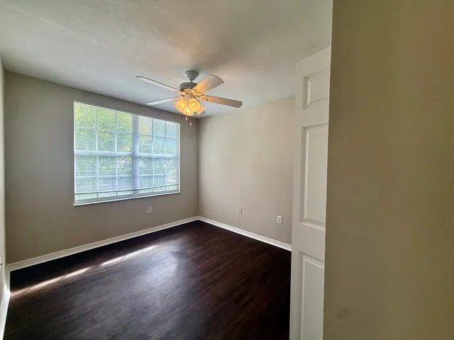  Unit 208 photo 6