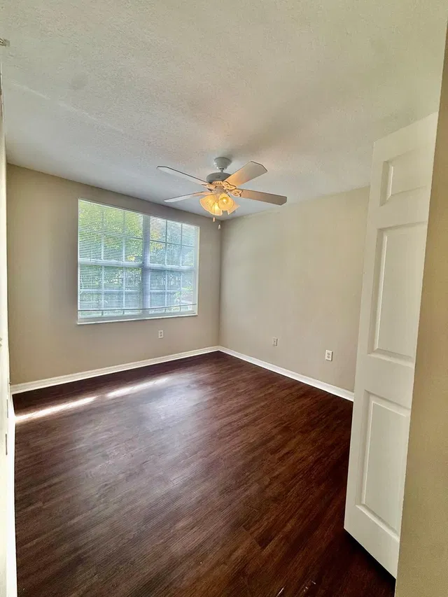  Unit 208 photo 10