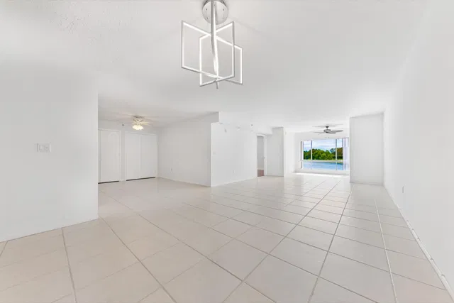 Unit 205 photo 11