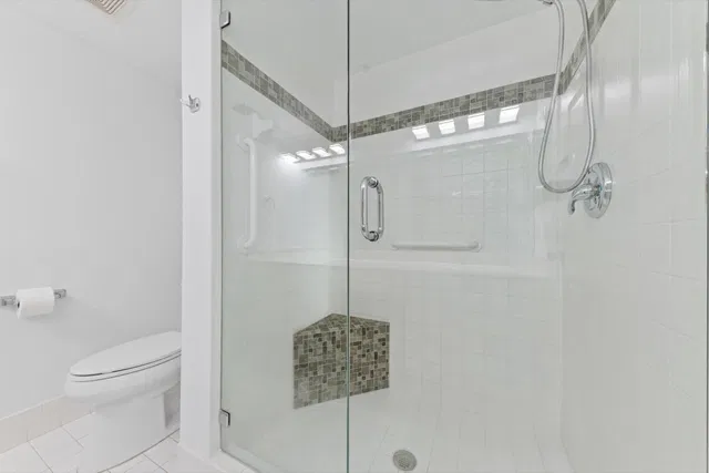  Unit 205 photo 17