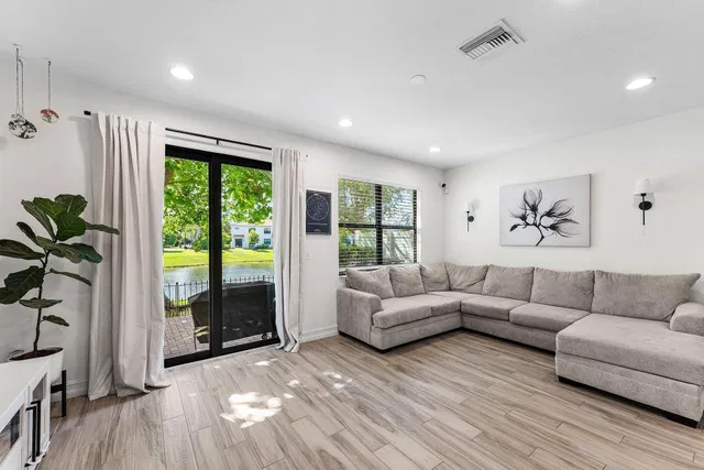Enclave at Boca Dunes Residence photo 12