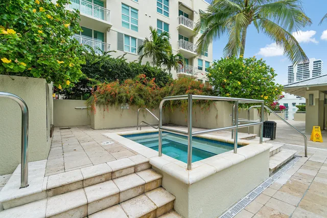 City Palms Unit 1003 photo 36