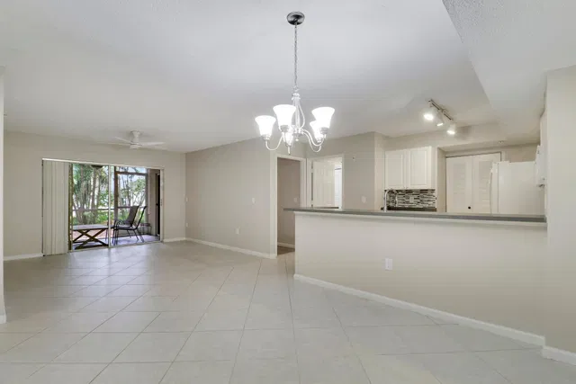  Unit 1106 photo 6