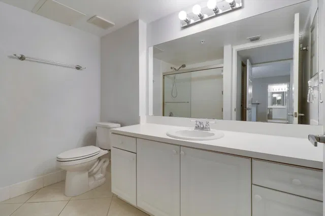  Unit 1106 photo 27