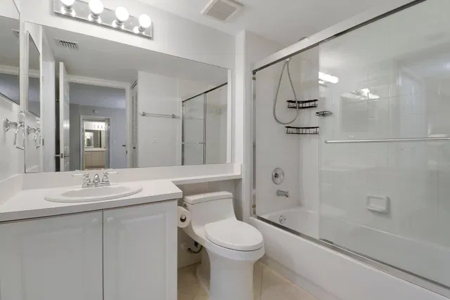  Unit 1106 photo 31