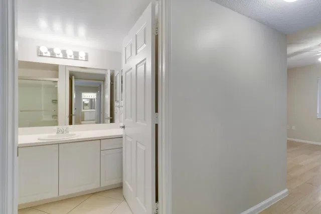  Unit 1106 photo 34