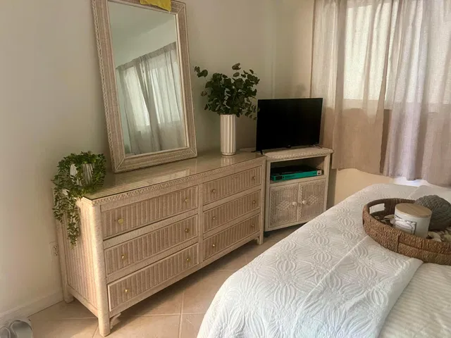  Unit E130 photo 9
