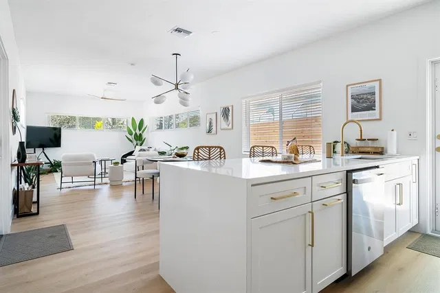 West Palm Beach Residence photo 12