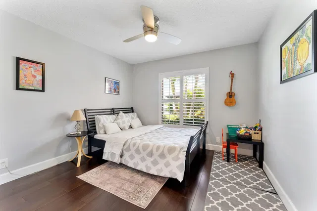  Residence photo 24