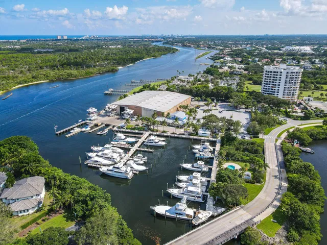 Jonathan's Landing Jupiter FL Unit 302 photo 2