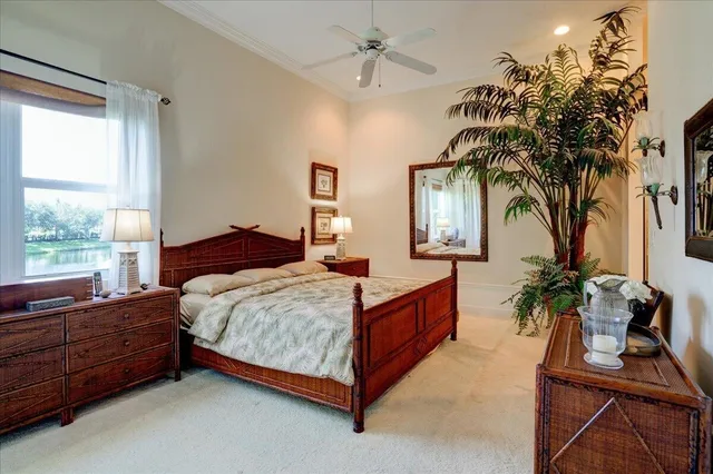 Unit C photo 27