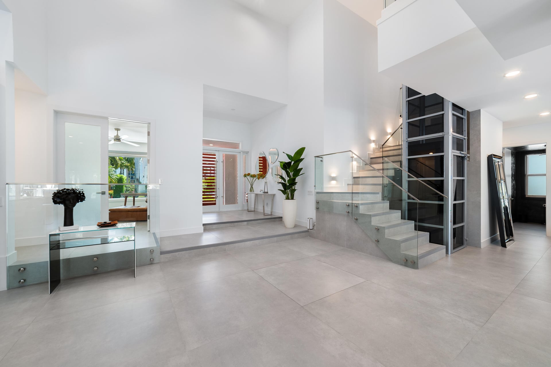 Residence photo 3