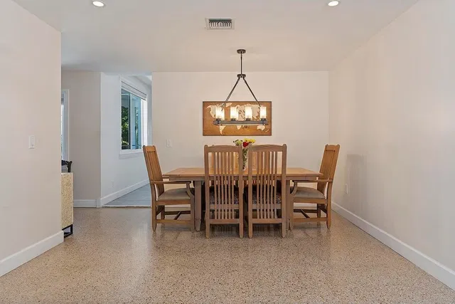  Residence photo 6
