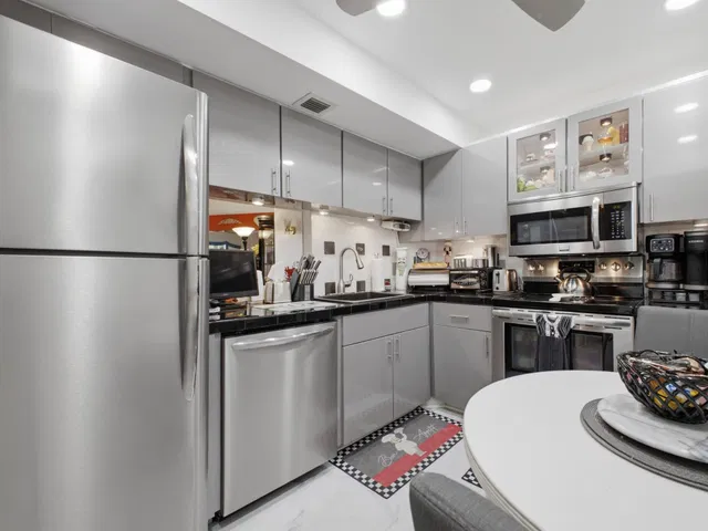 3912 S Ocean Highland Beach Unit 1412 photo 8