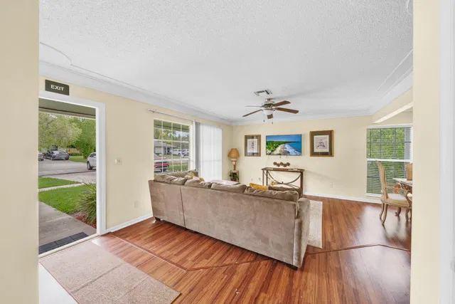  Unit Unit 1 photo 35