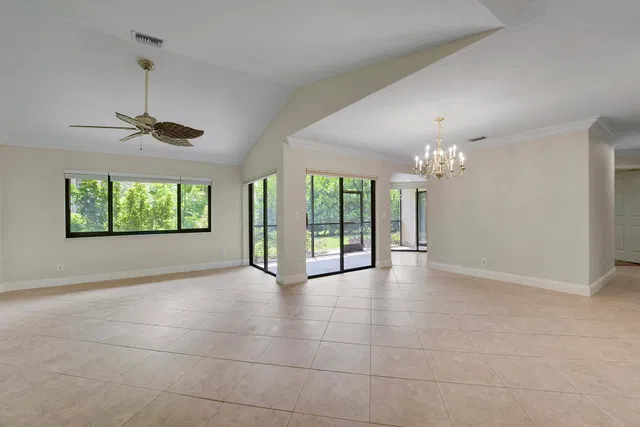 PGA National Palm Beach Gardens Unit A photo 2