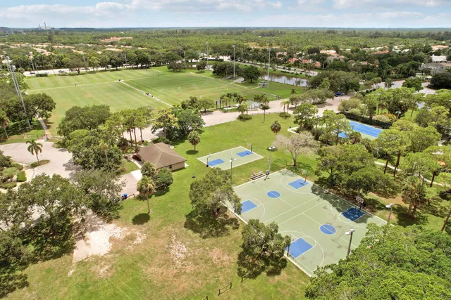 PGA National Palm Beach Gardens Unit A photo 27