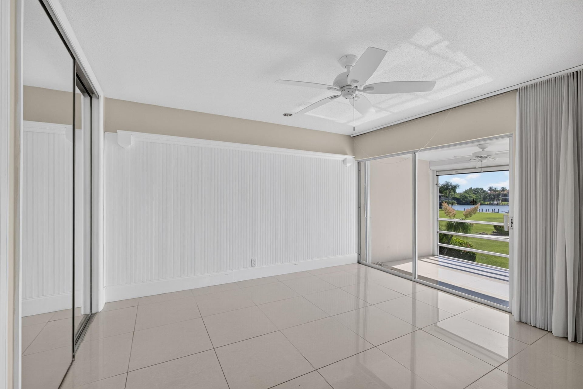 Unit 204 photo 12