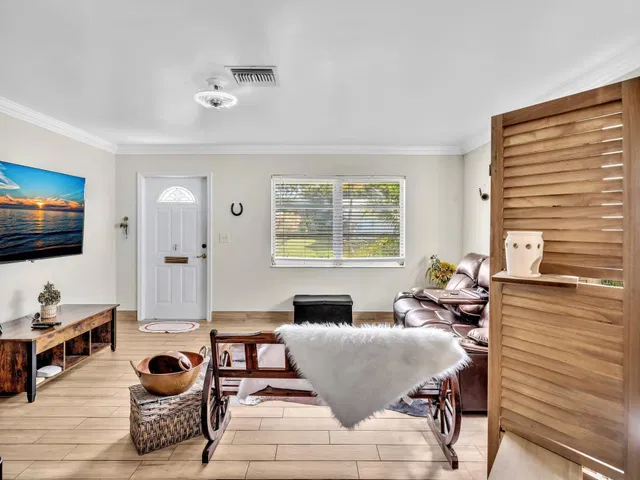 Residence photo 7