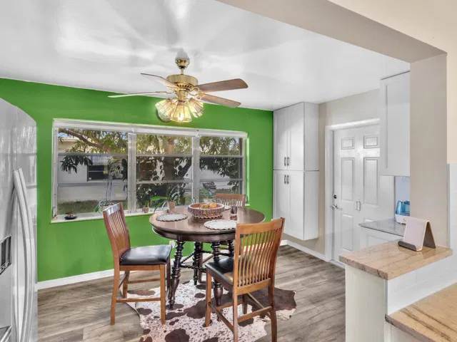 Residence photo 20