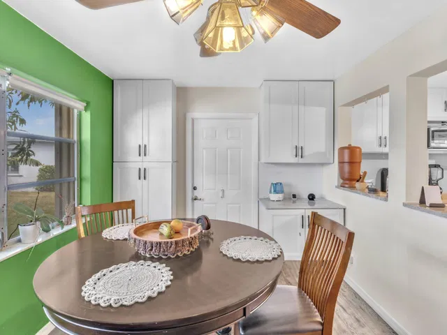Residence photo 22