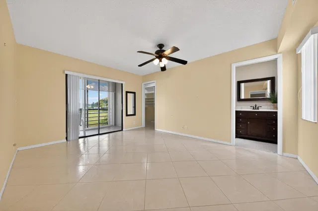 Residence photo 28