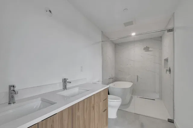  Unit Unit 304 photo 19