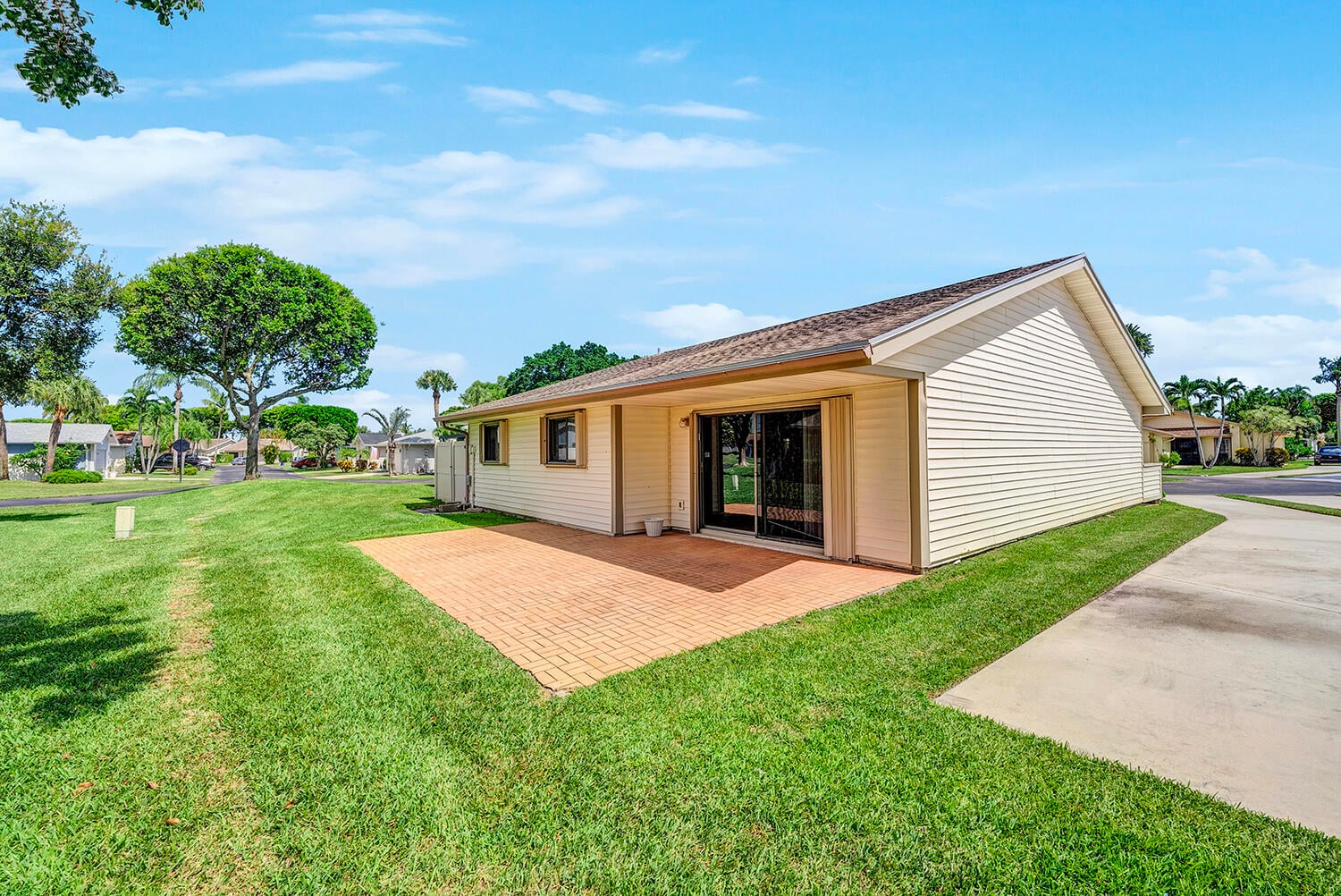  Residence photo 4