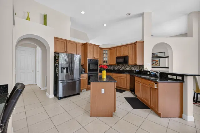  Residence photo 33