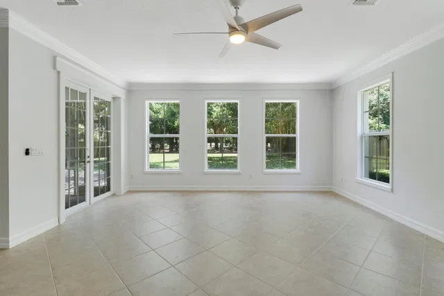 Canterbury Place Residence photo 16