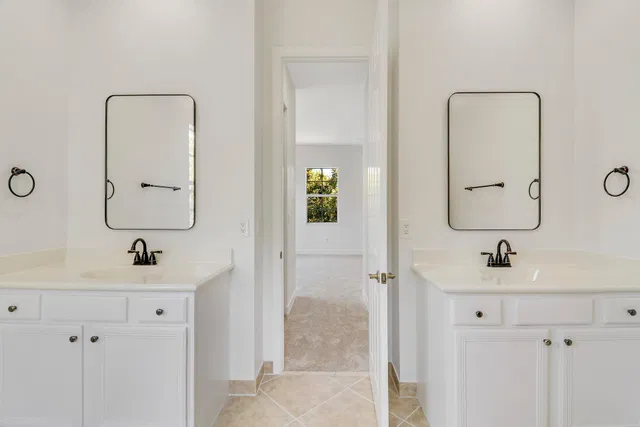 Canterbury Place Residence photo 26