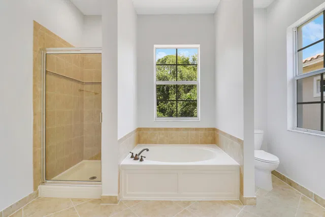 Canterbury Place Residence photo 27