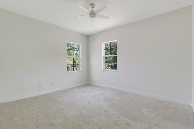 Canterbury Place Residence photo 30