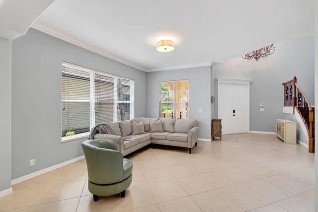Residence photo 22