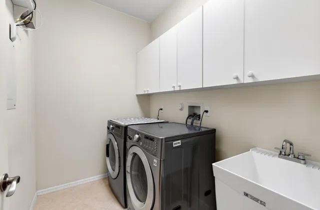 Residence photo 61