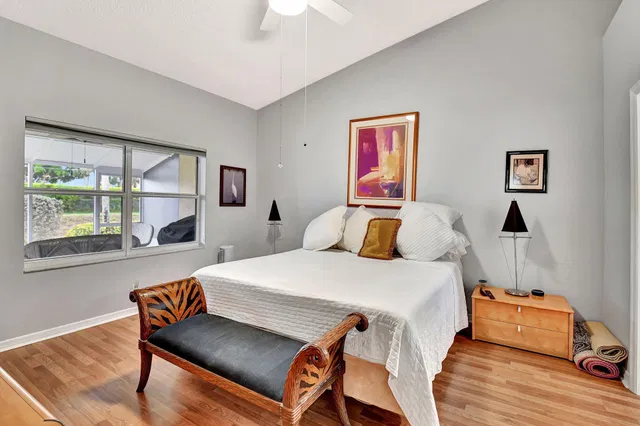 Residence photo 14